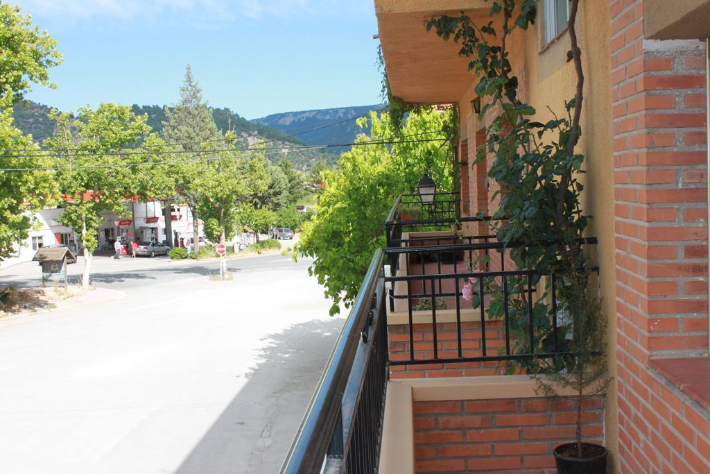 Albergue Los Chorros รีโอปาร์ ภายนอก รูปภาพ